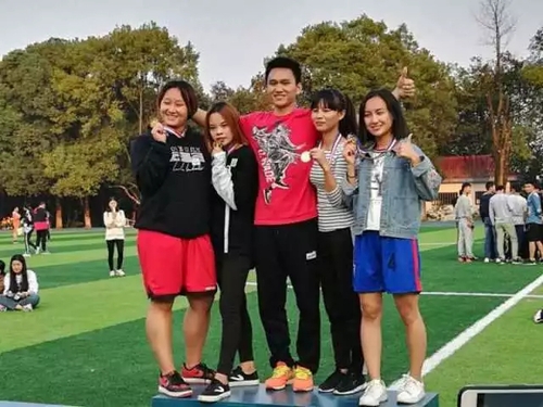 mmexport1512741389330 mmexport1512741389330