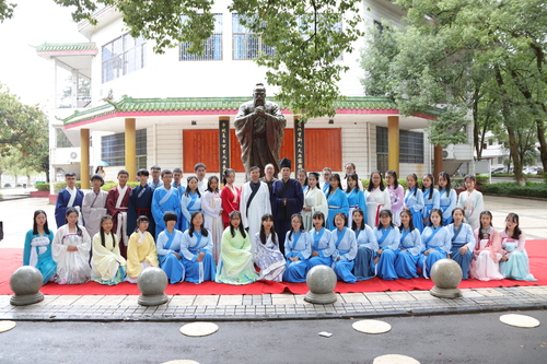 2018年拜师礼合影留念 2018年拜师礼合影留念