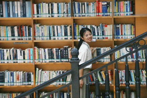 朱铭 (2) 朱铭 (2)